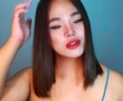 tekolinaa is a  year old female webcam sex model.