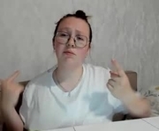 lily_cheys is a 18 year old female webcam sex model.