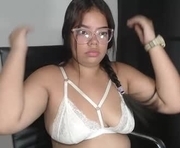 kylerose9 is a  year old female webcam sex model.