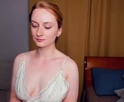 roxanecroll is a 18 year old female webcam sex model.
