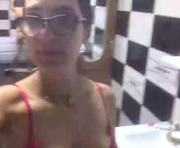 jessik_saenzz is a  year old female webcam sex model.