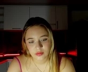 alissa_roggers is a 19 year old female webcam sex model.