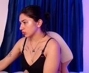 lea_moreau_ is a 22 year old female webcam sex model.