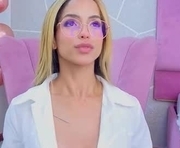 emmacortez is a 25 year old female webcam sex model.