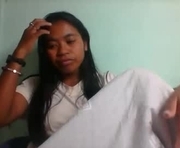 rinah856024 is a  year old female webcam sex model.