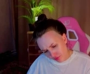 zlata__fox is a 21 year old female webcam sex model.