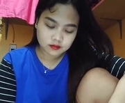 urpinaycutie is a  year old female webcam sex model.