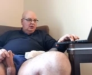 zacsmithuk is a 51 year old male webcam sex model.