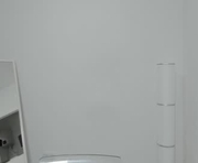 eli_sun is a 18 year old female webcam sex model.