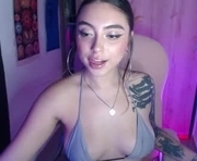 sofiacarti_ is a 19 year old female webcam sex model.