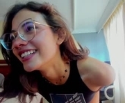 apriil_moon20 is a 22 year old female webcam sex model.