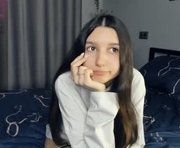 ilaveins is a 20 year old female webcam sex model.