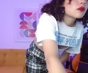 atenea_18t is a 20 year old female webcam sex model.