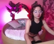 kanela_sweet_ is a 18 year old female webcam sex model.