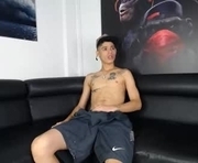 liliwithliam is a 23 year old couple webcam sex model.