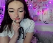 shimi_shimi_ is a 18 year old female webcam sex model.