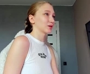 ammi_bliss is a 20 year old female webcam sex model.