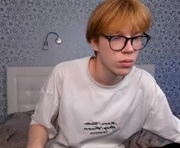 faeriehaze is a 18 year old male webcam sex model.