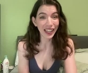 yourallyxox is a  year old female webcam sex model.