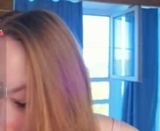 cateclem is a 18 year old female webcam sex model.