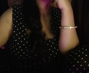 moody_maya is a 35 year old female webcam sex model.
