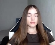 scratc_h is a  year old female webcam sex model.