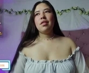 lauxury_ is a 20 year old female webcam sex model.