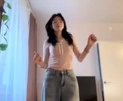 rafaelaloghry is a 18 year old female webcam sex model.