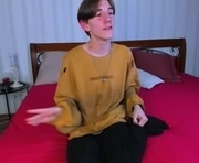 ted_lunn is a 18 year old male webcam sex model.