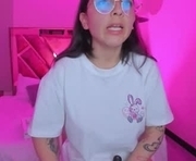 nina_myers is a 24 year old female webcam sex model.