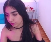 littlee_emilyy_ is a 18 year old female webcam sex model.