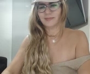 angelinna_12 is a  year old female webcam sex model.