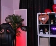 dark_lucious is a 20 year old female webcam sex model.