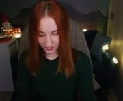 little_pretty_woman is a 22 year old female webcam sex model.