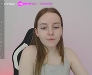 bae_cake is a 21 year old female webcam sex model.