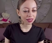 gracefarley is a 26 year old female webcam sex model.