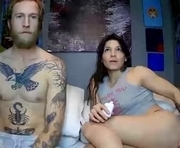 jennaxbarry is a 22 year old couple webcam sex model.