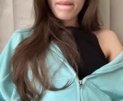 bonnyse is a  year old female webcam sex model.