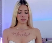 sopphiemoore is a 19 year old female webcam sex model.