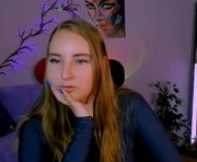 kendall_peach is a 22 year old couple webcam sex model.