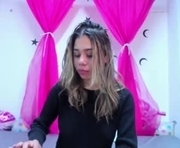 mrachellcriss303av is a 19 year old female webcam sex model.