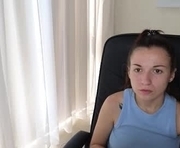 ulyanix is a 18 year old female webcam sex model.