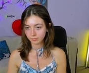 kitniss_dreamy is a  year old female webcam sex model.