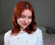 land_of_oz is a 18 year old female webcam sex model.