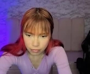 sweet_kitty_v is a 19 year old female webcam sex model.