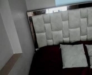 zoe_moreau is a  year old female webcam sex model.