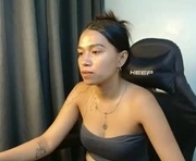 sweet_cristine8 is a 20 year old female webcam sex model.