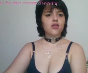 kathuwu is a  year old female webcam sex model.
