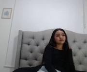 emi_latingirl is a 19 year old female webcam sex model.