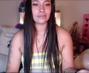 salomefox2 is a 25 year old female webcam sex model.